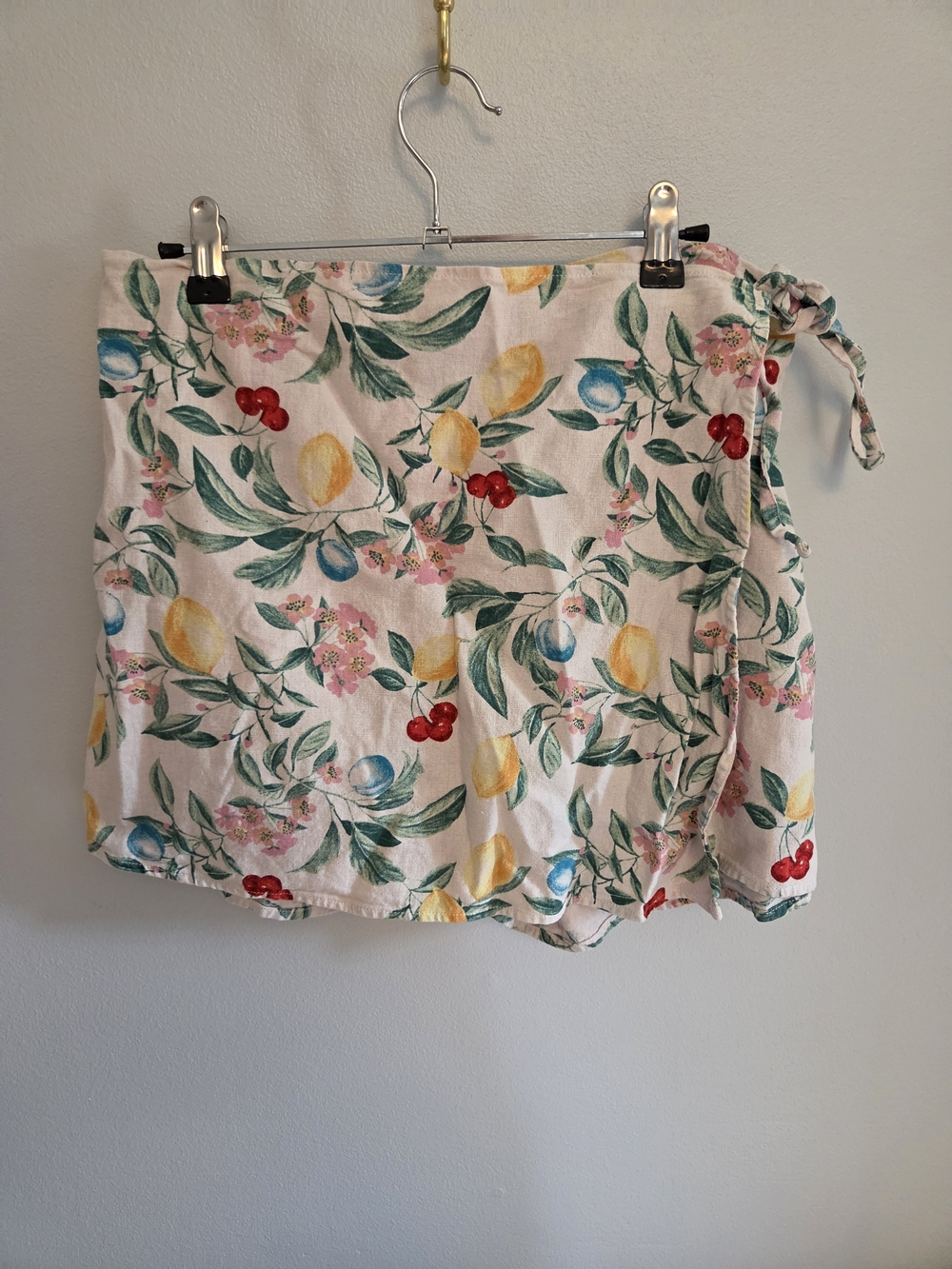 Old Navy Cherry & Lemon Floral Print Skirt sz L